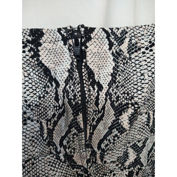 Torrid Size 4 Snakeskin Print Spaghetti Strap Fitted Tank Top Back Zipper Sexy - Picture 3 of 12